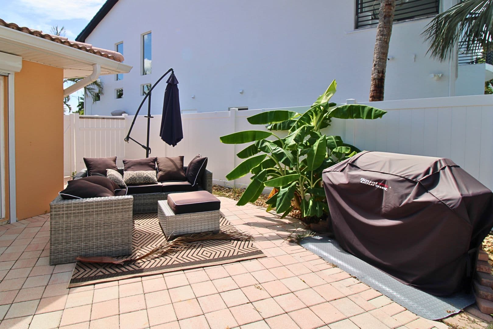 10128 Yacht Club Dr 22 of 26