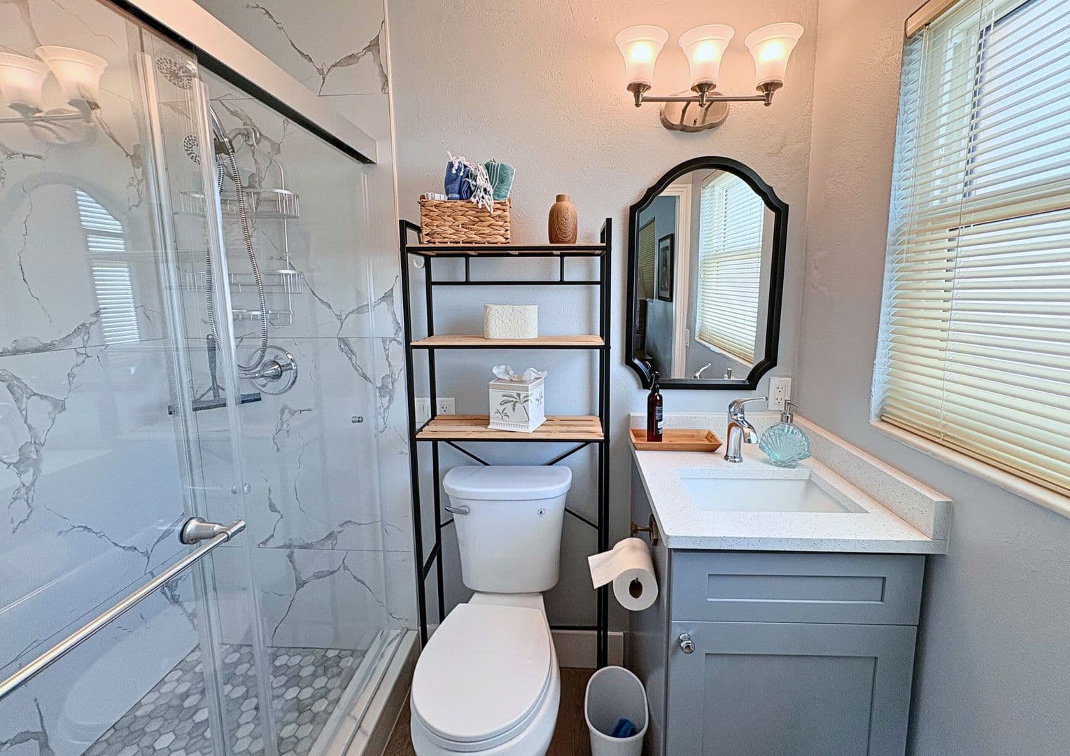 10128 Yacht Club Dr 16 of 26