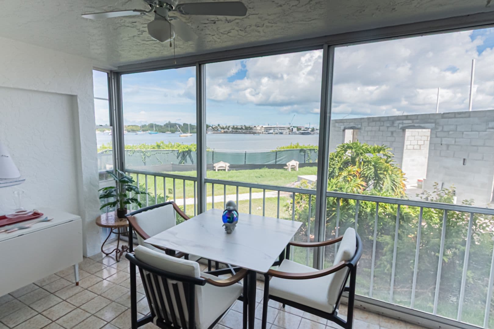 Blue Point Ave 1280 C22 17 of 42