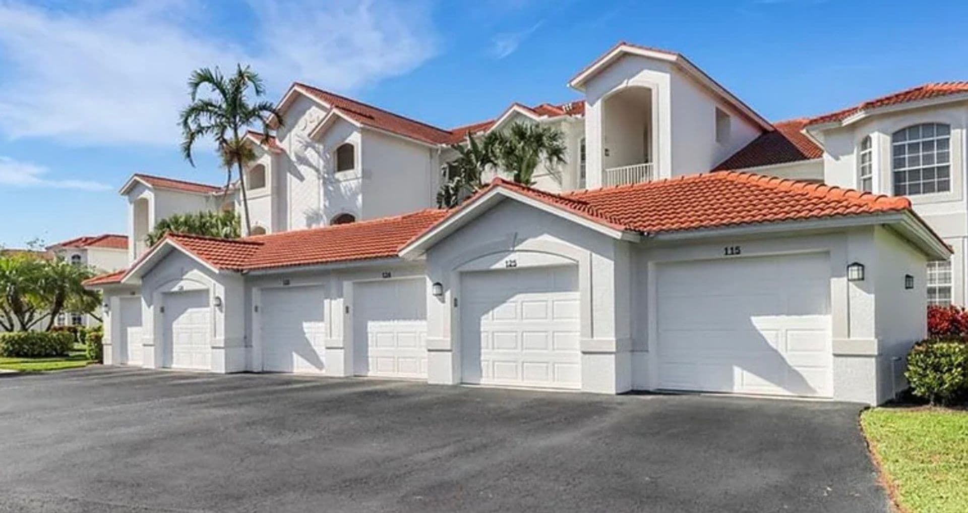 Yacht Harbor Drive 4650 #125 2 of 22