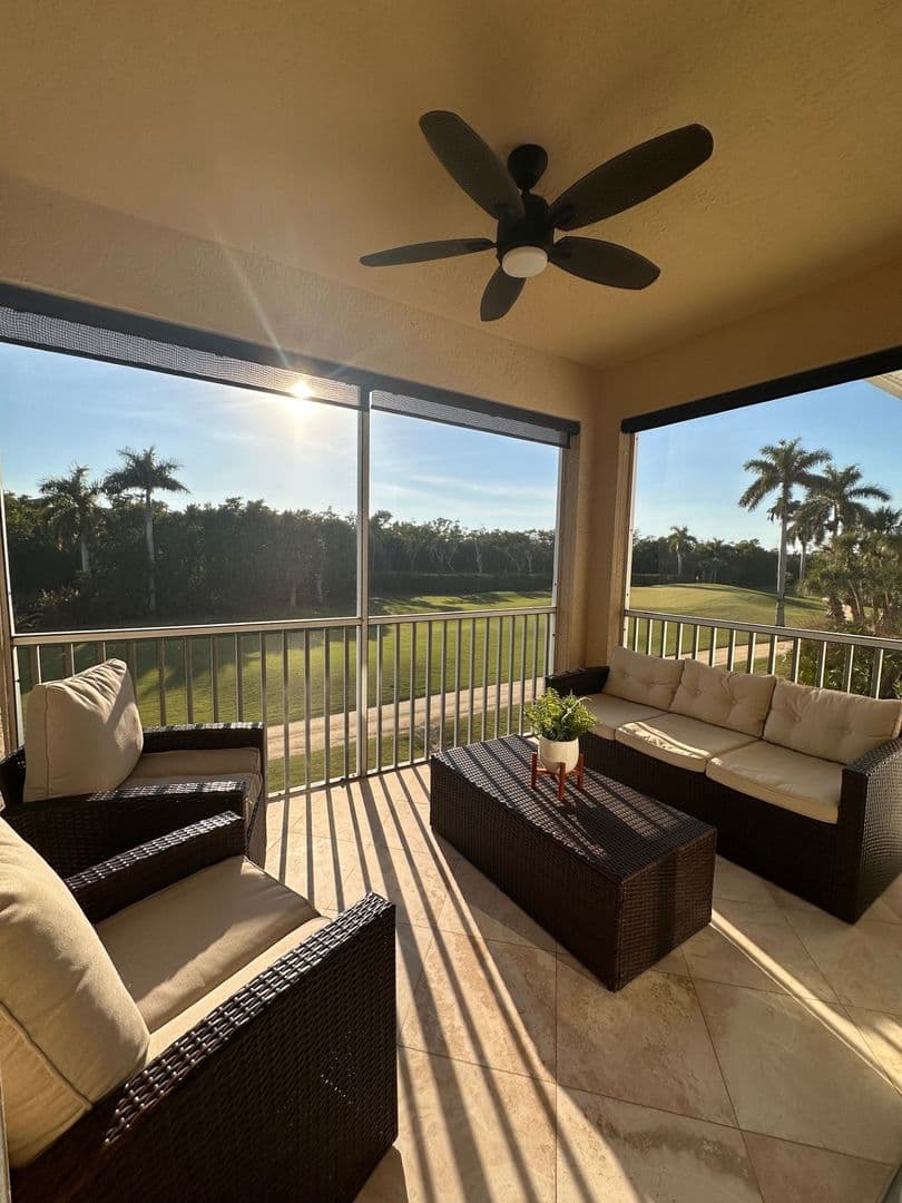 Yacht Harbor Drive 4650 #125 1 of 22