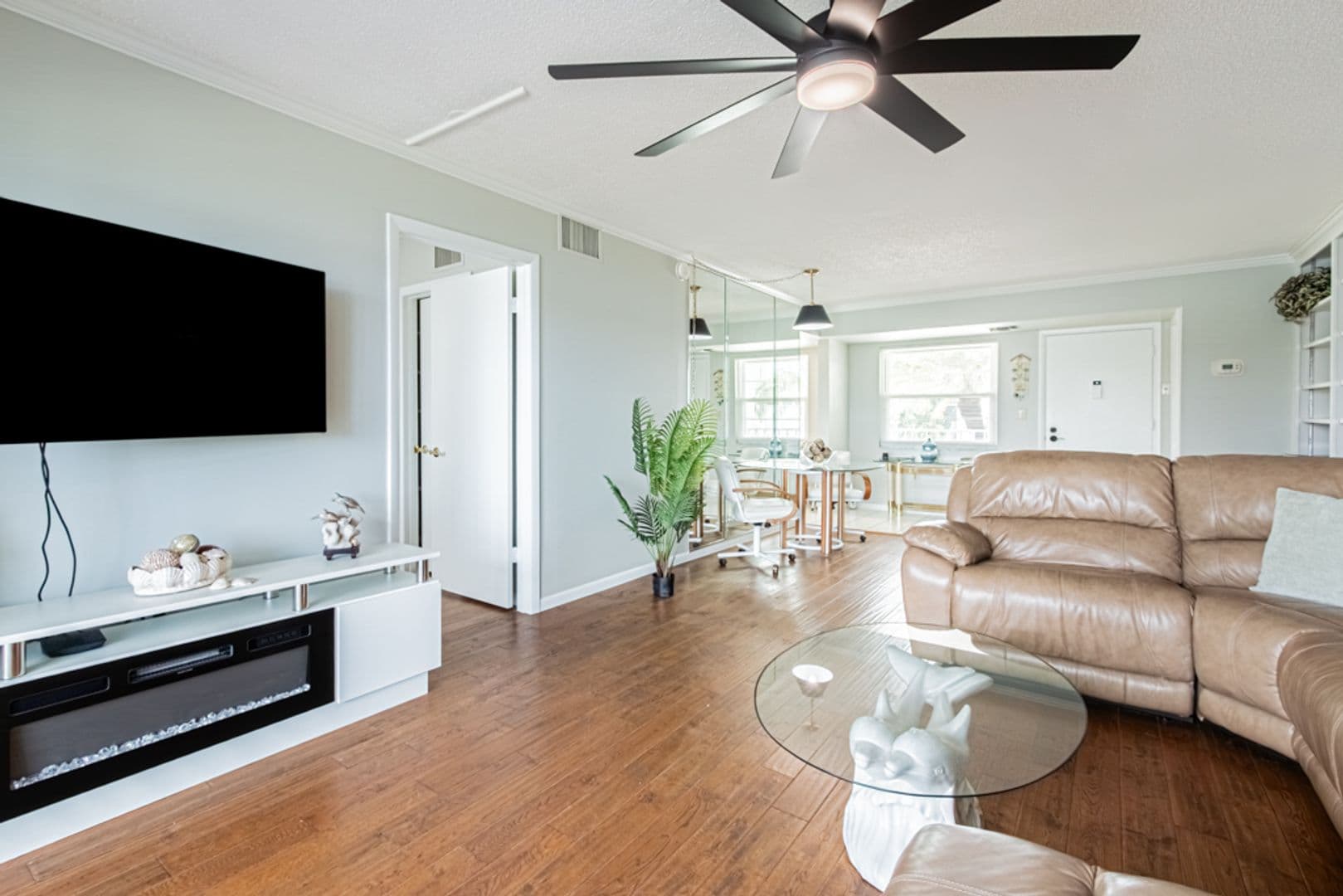 Blue Point Ave 1280 C22 14 of 42