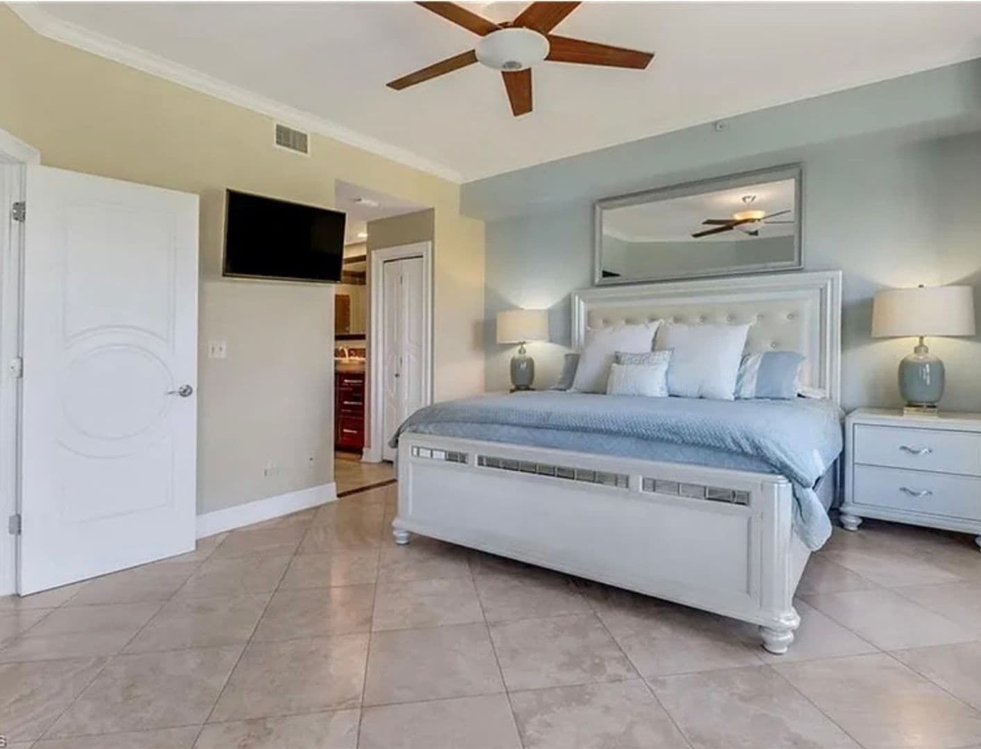 Yacht Harbor Drive 4650 #125 14 of 22