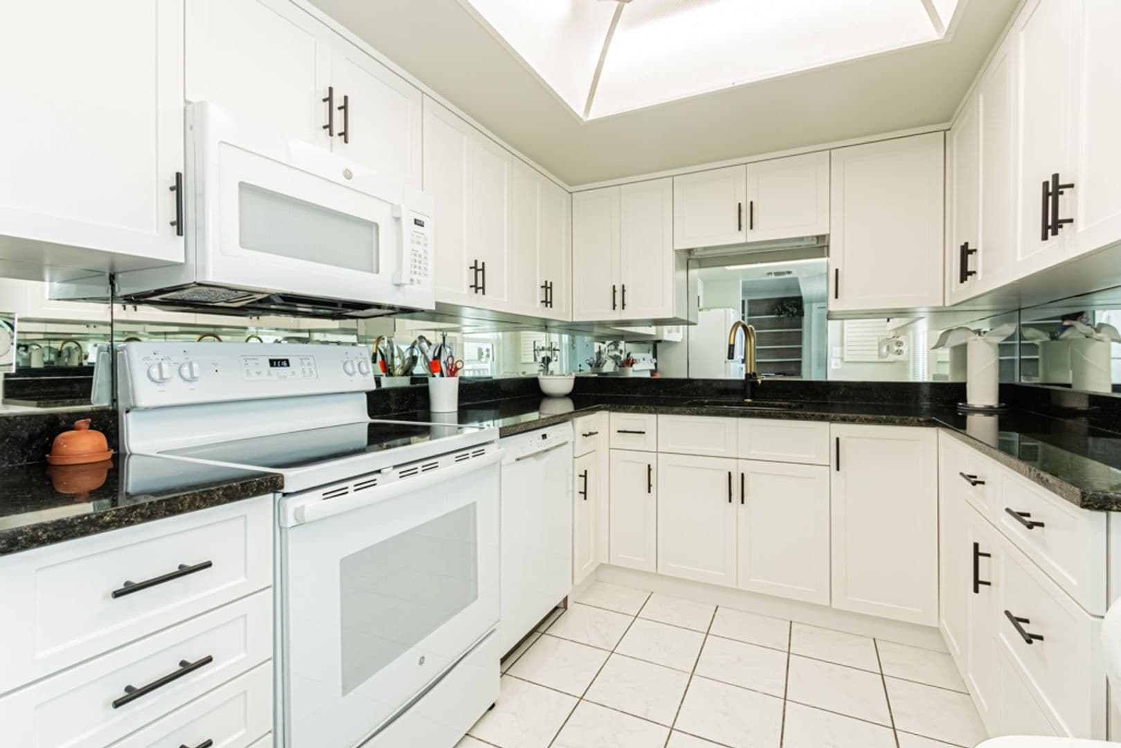 Blue Point Ave 1280 C22 8 of 42