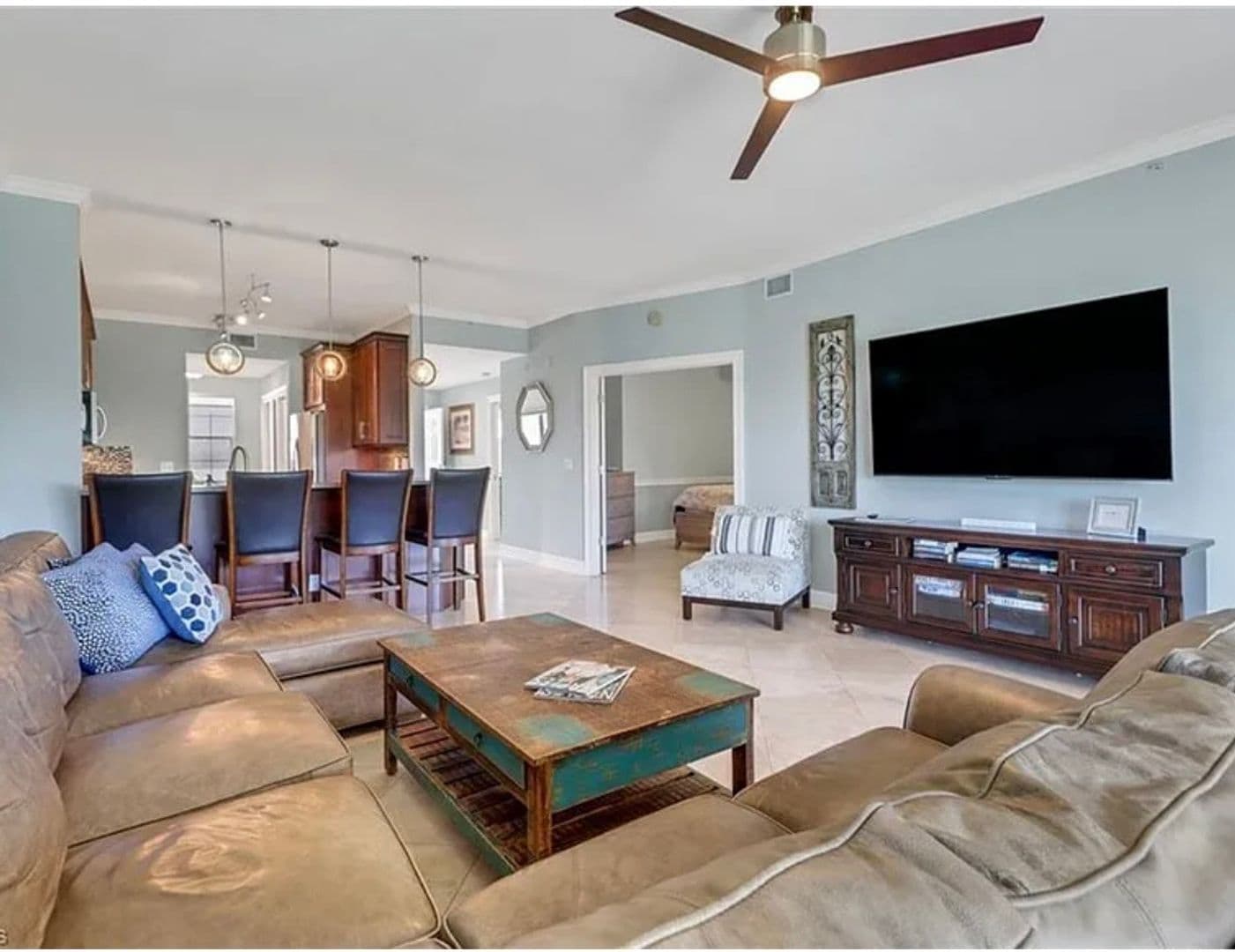 Yacht Harbor Drive 4650 #125 8 of 22