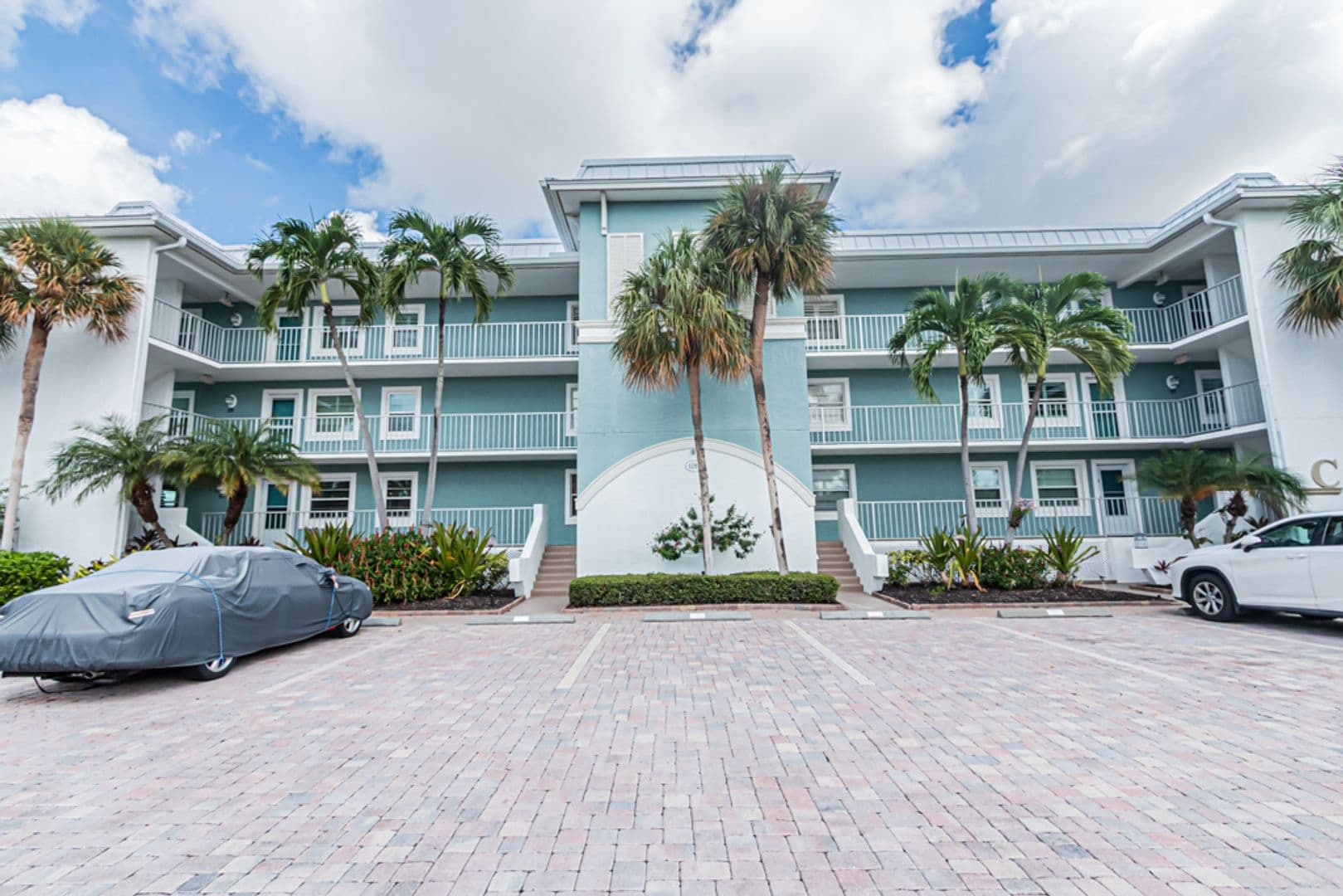 Blue Point Ave 1280 C22 37 of 42