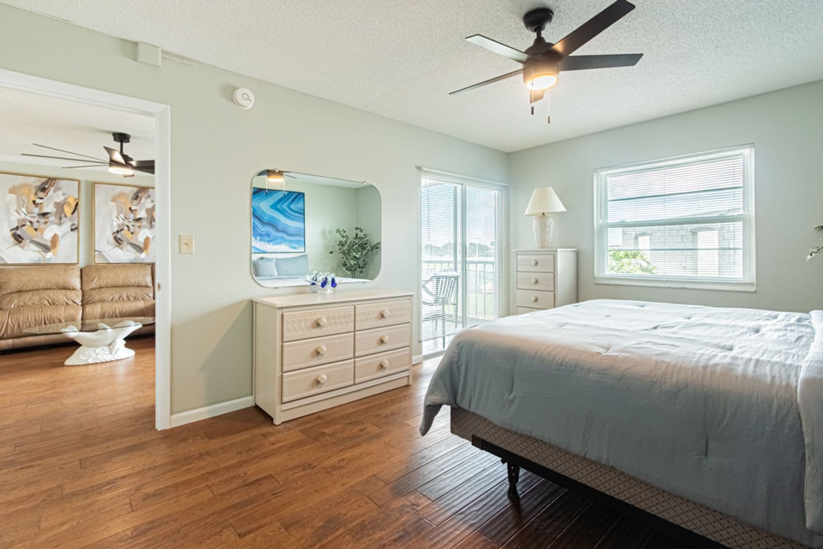 Blue Point Ave 1280 C22 22 of 42