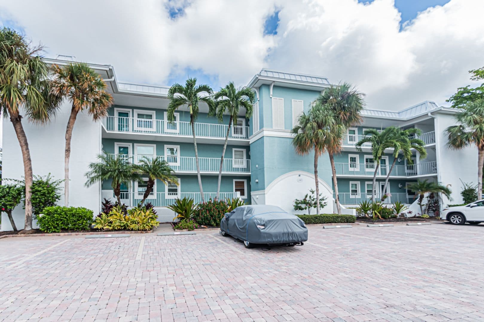 Blue Point Ave 1280 C22 42 of 42