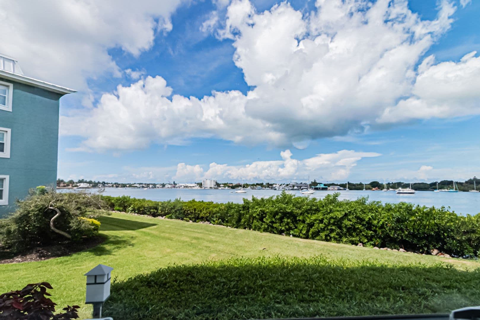 Blue Point Ave 1280 C22 38 of 42