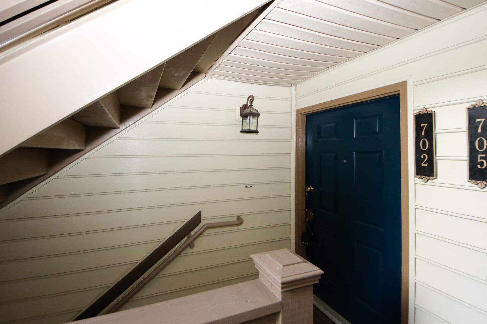 702 Garden Ct., Sandy Springs, GA, 30328 2 of 51
