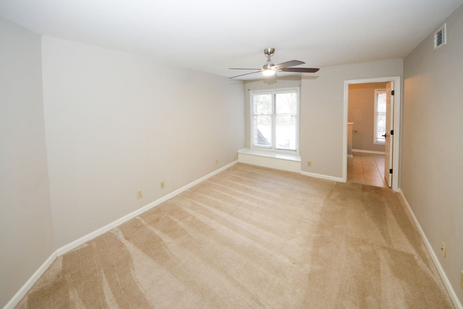 702 Garden Ct., Sandy Springs, GA, 30328 11 of 51