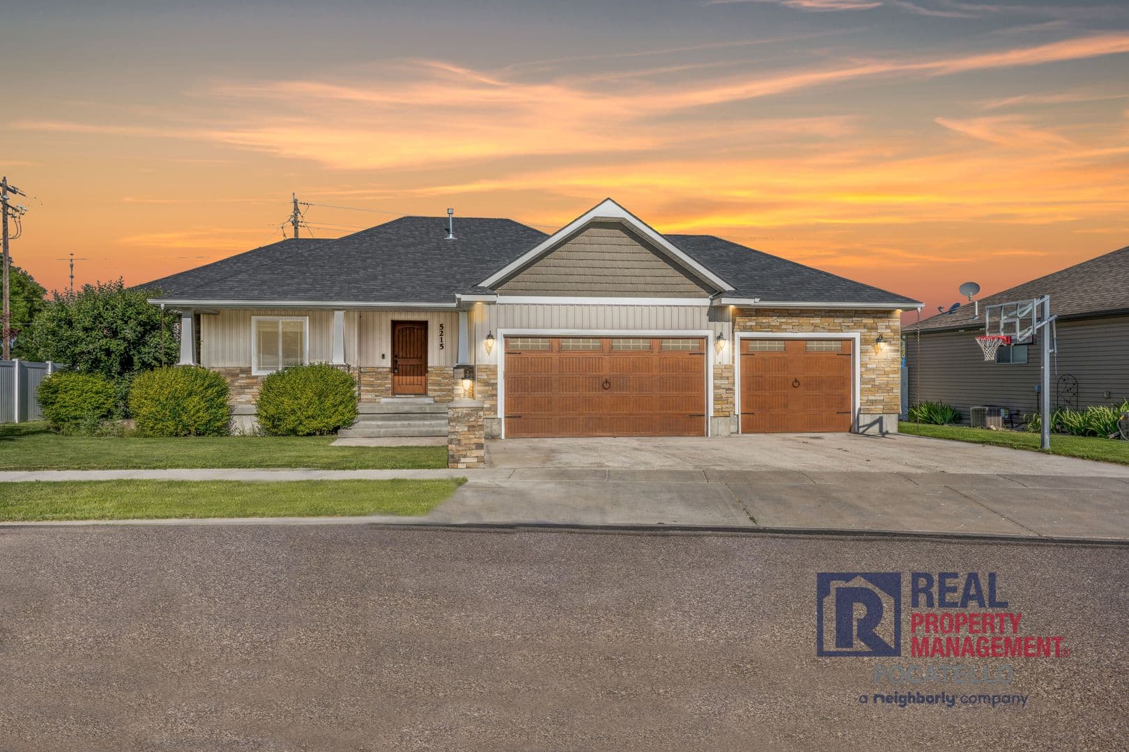 5215 Kymball Dr. 1 of 8