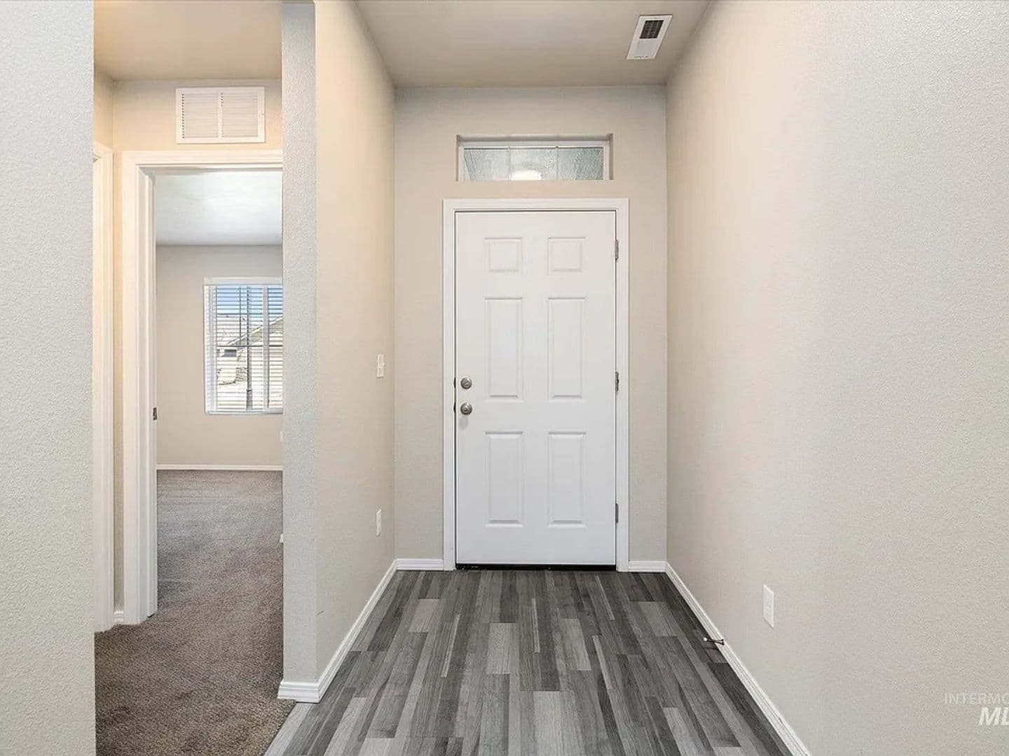 11887 W Box Canyon St 2 of 19