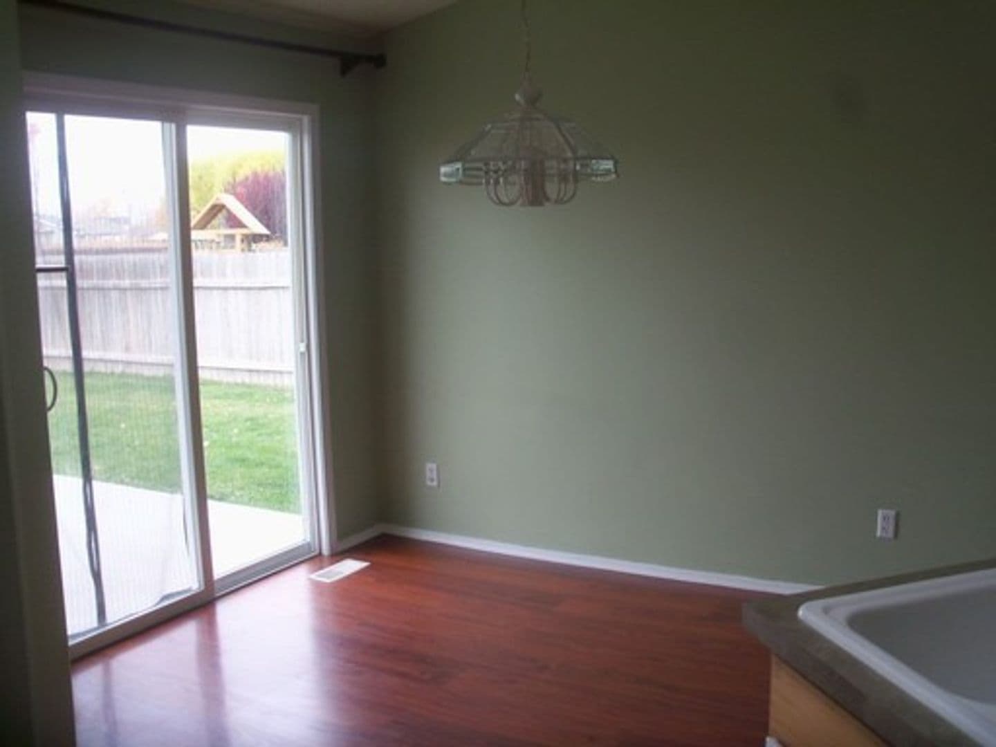 3412 Manchester Dr 6 of 22