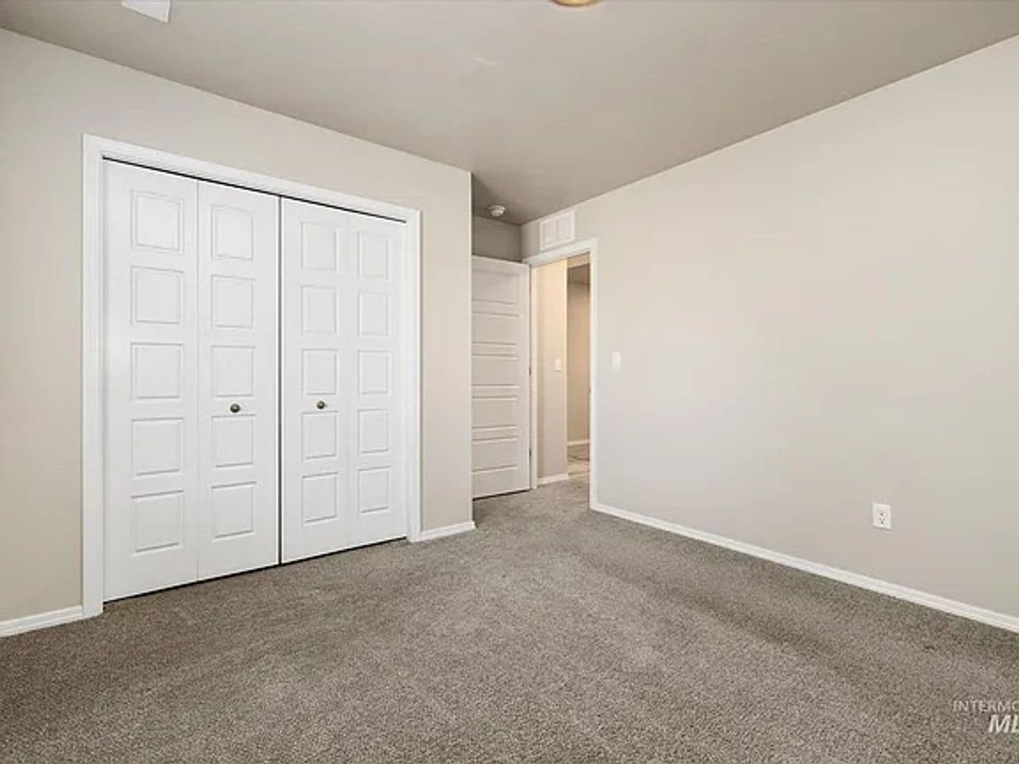 11887 W Box Canyon St 13 of 19