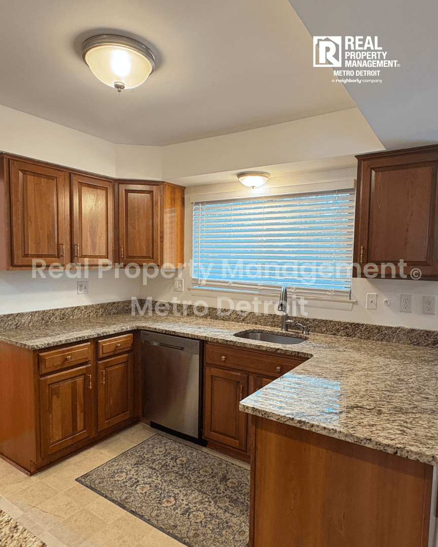 3028 Caswell Drive 8 of 31