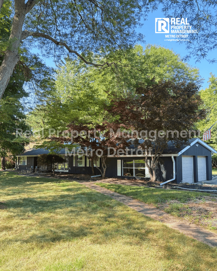 32505 Bellvine Trail 1 of 8