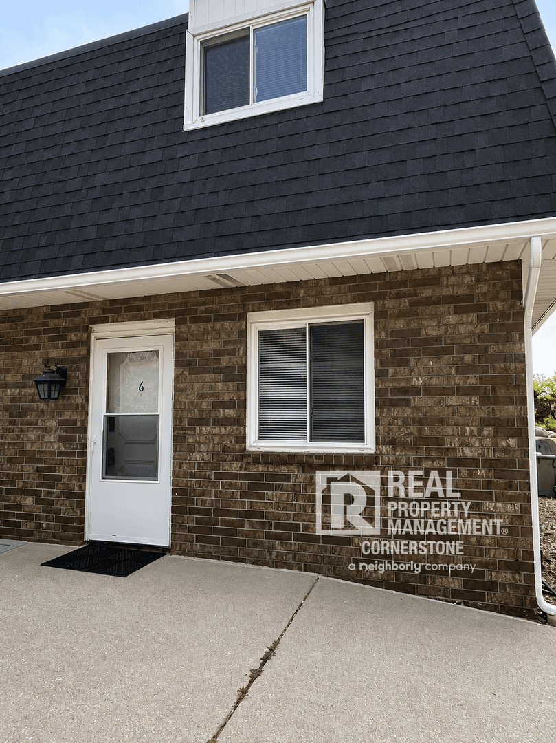 5735 E G Ave 16 of 18