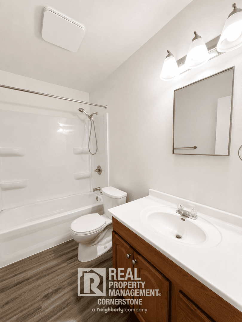 5735 E G Ave 13 of 18