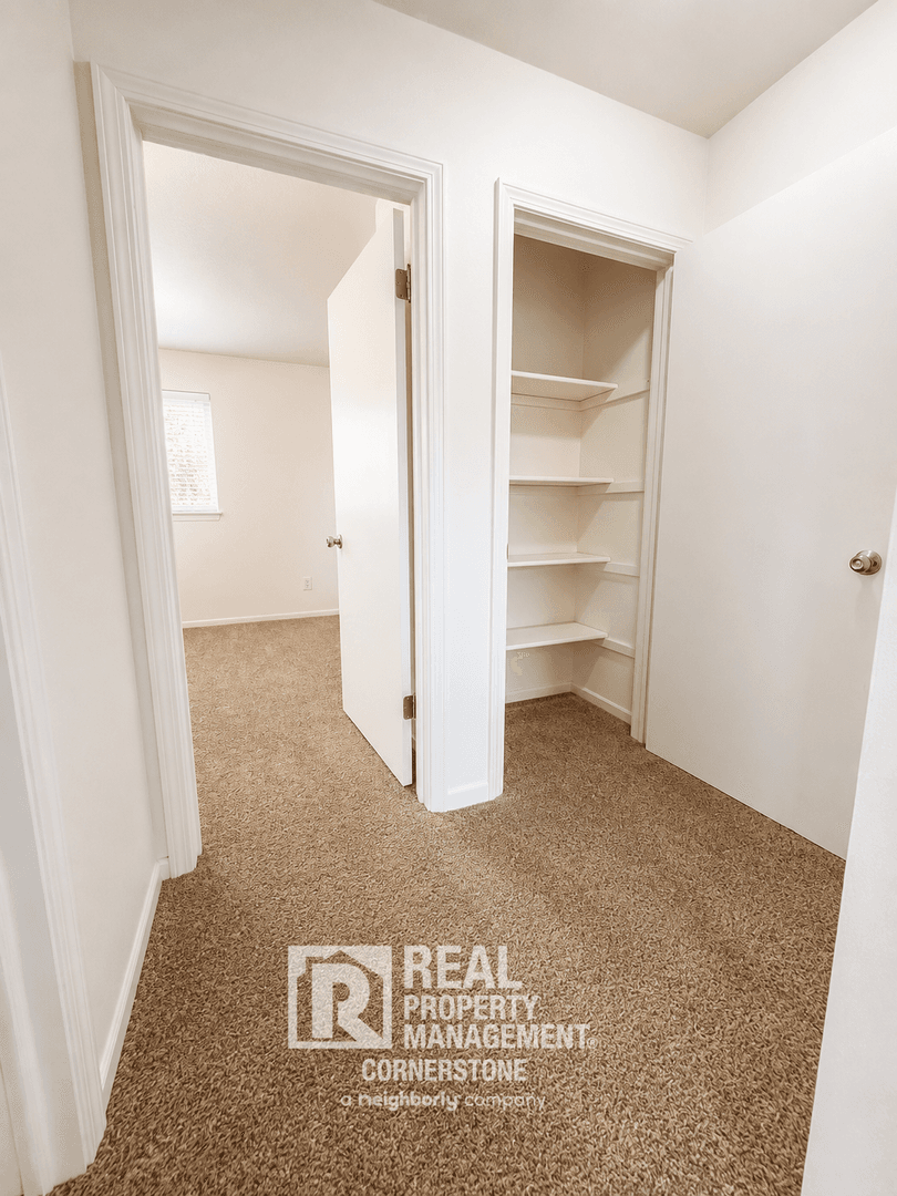 5735 E G Ave 11 of 18