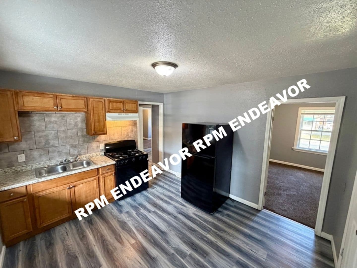 200 Chambers Rd 1 of 8