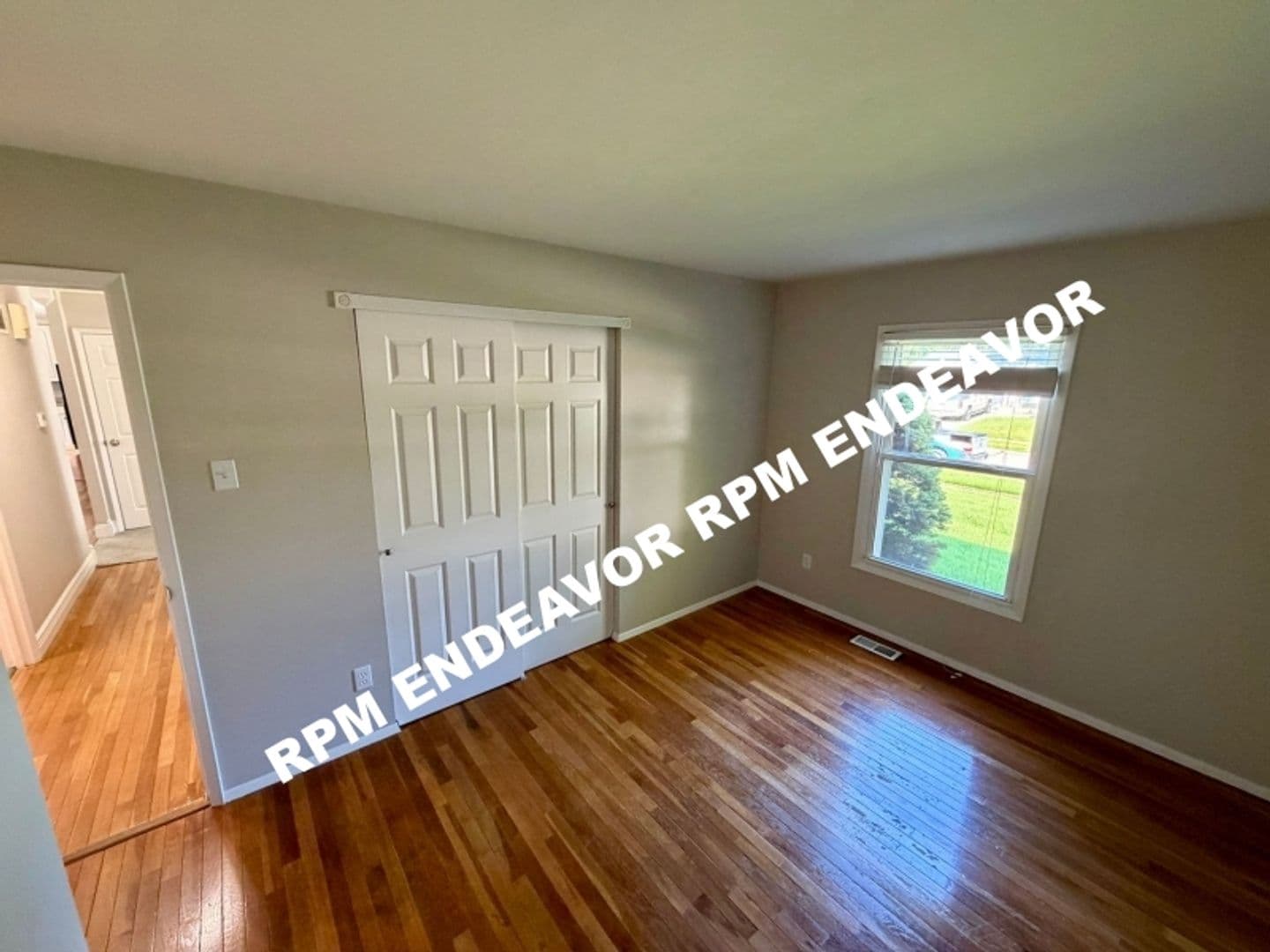 1407 La Cerros Lane 12 of 23