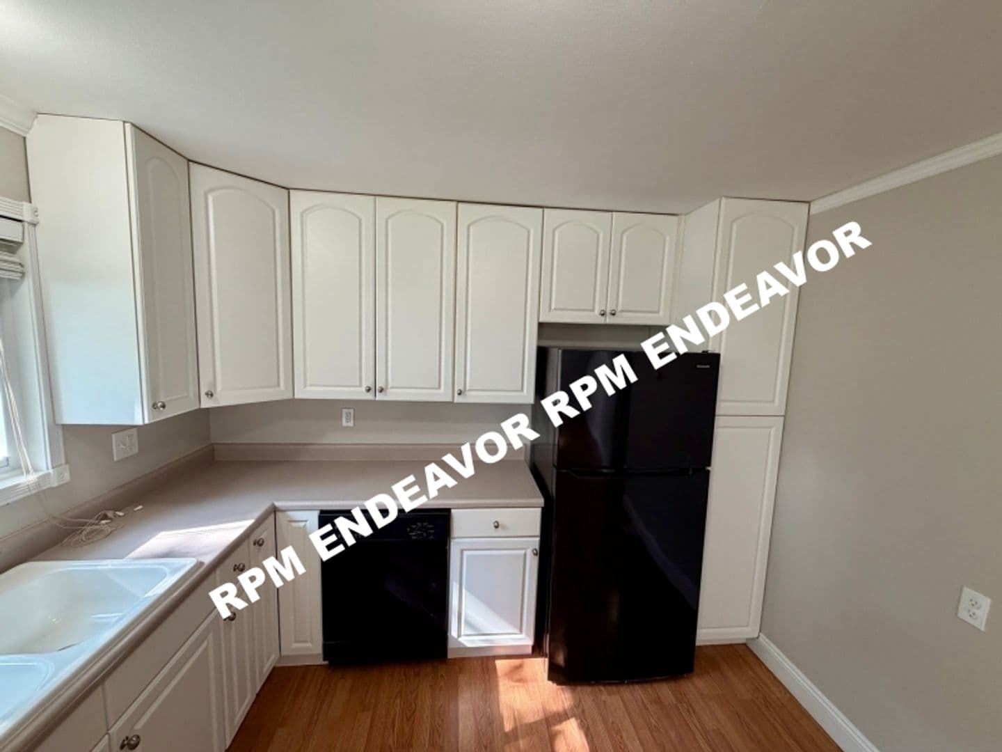 1407 La Cerros Lane 8 of 23