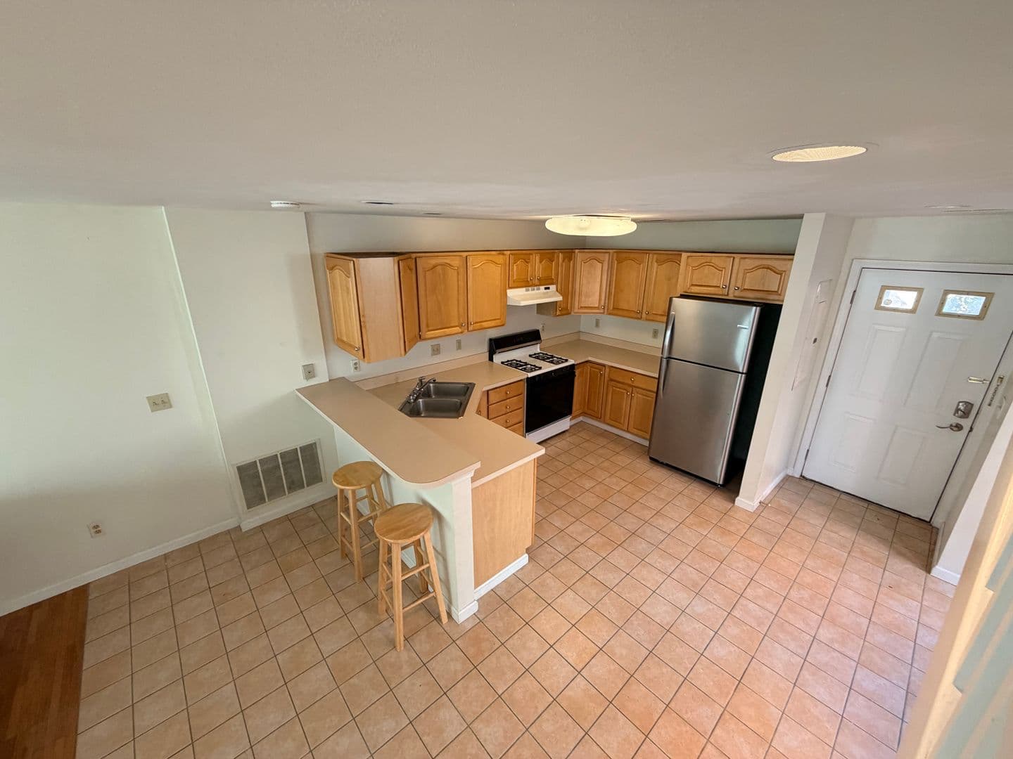 133 Walton Street Unit 130 17 of 19