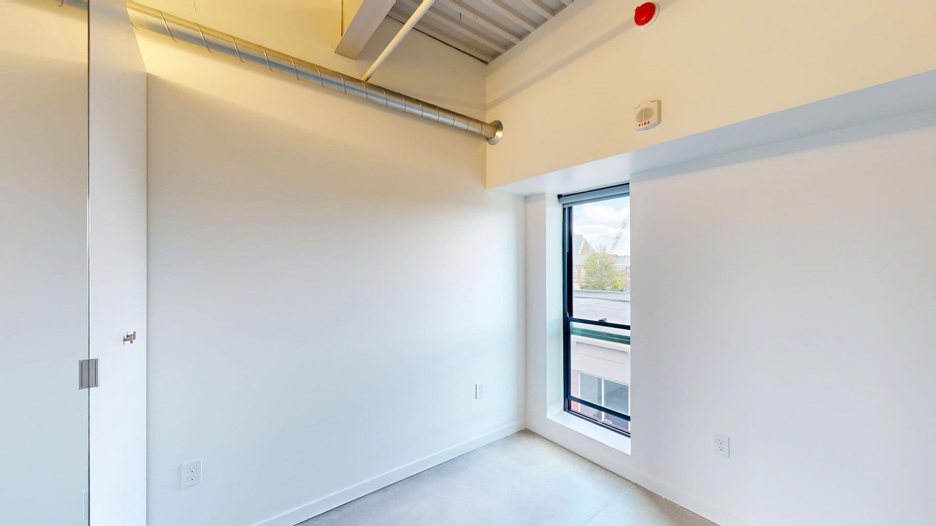 418 East Grand 6 of 10