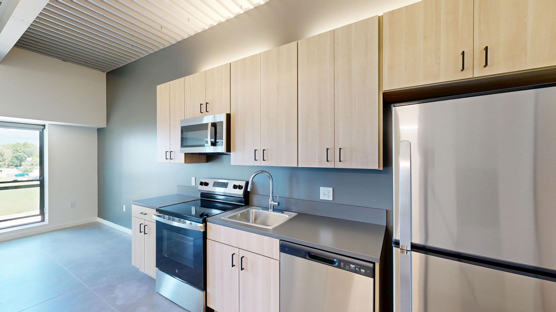 418 East Grand 1 of 8