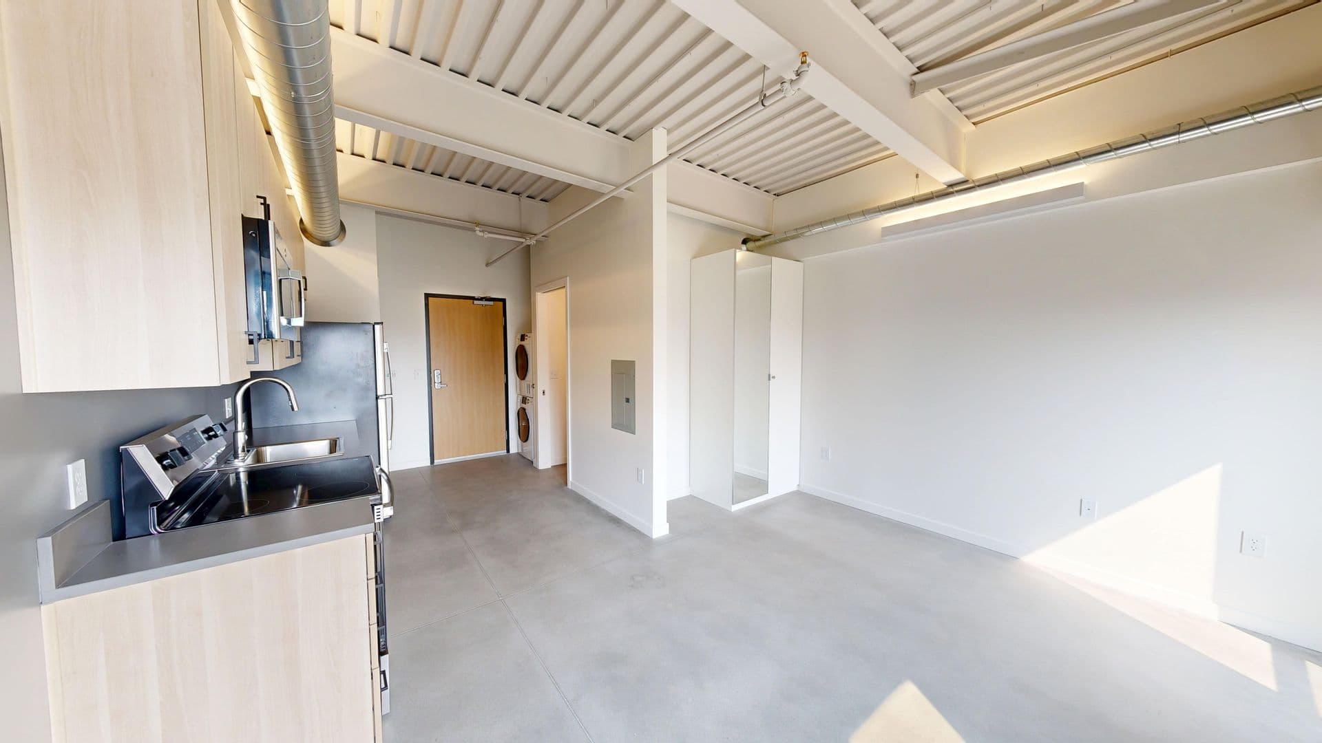 418 East Grand 5 of 6