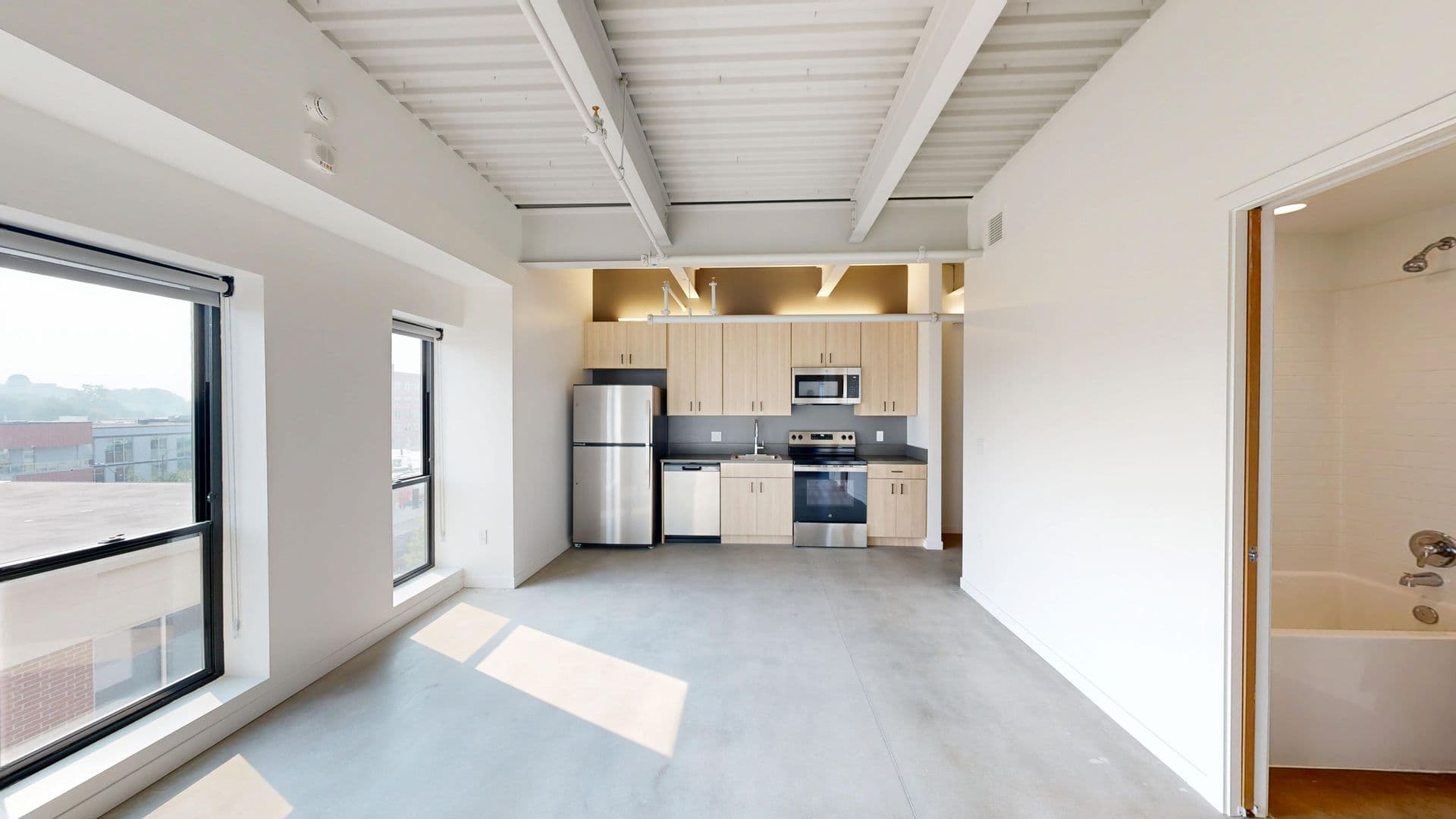 418 East Grand 4 of 11