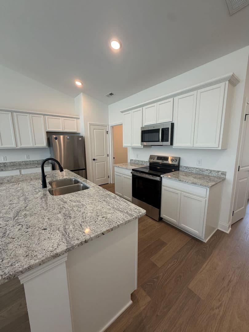 James Creek Dr 10 of 21