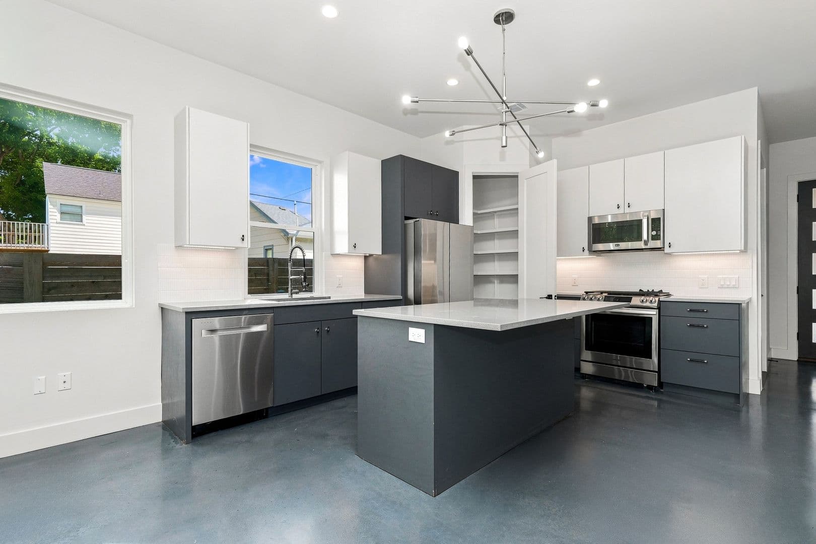 Premium Central Austin Property 6 of 32