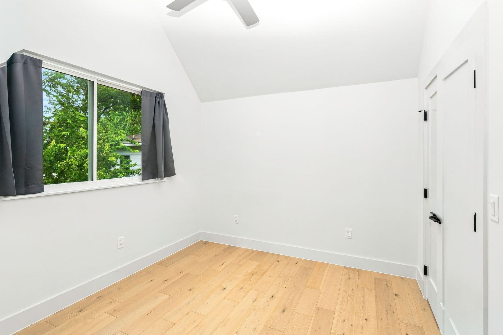 Premium Central Austin Property 15 of 32