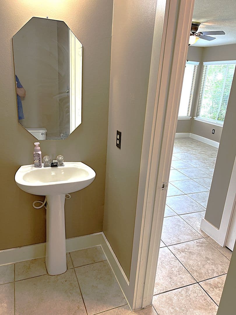 6819 Kingwood Glen Drive 13 of 35