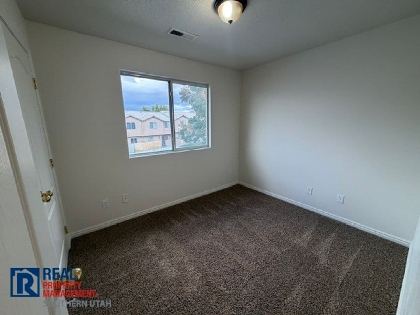 1115 N. 1570 W. #39 13 of 17
