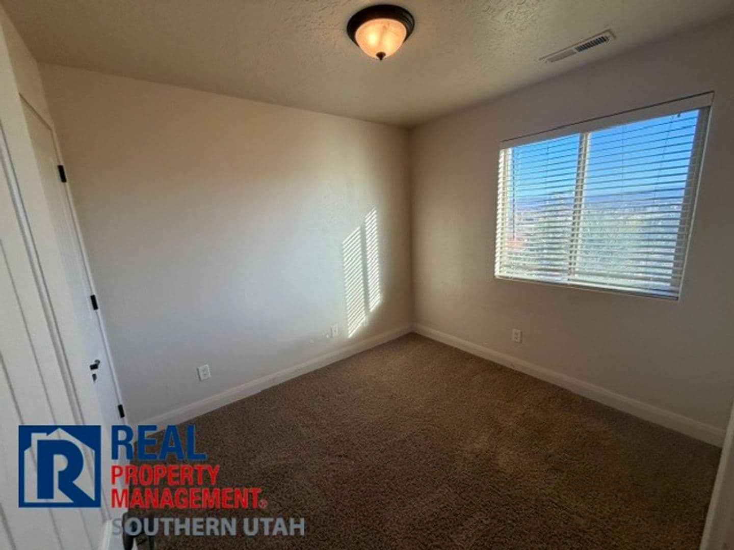 370 W Buena Vista Blvd #108 10 of 13