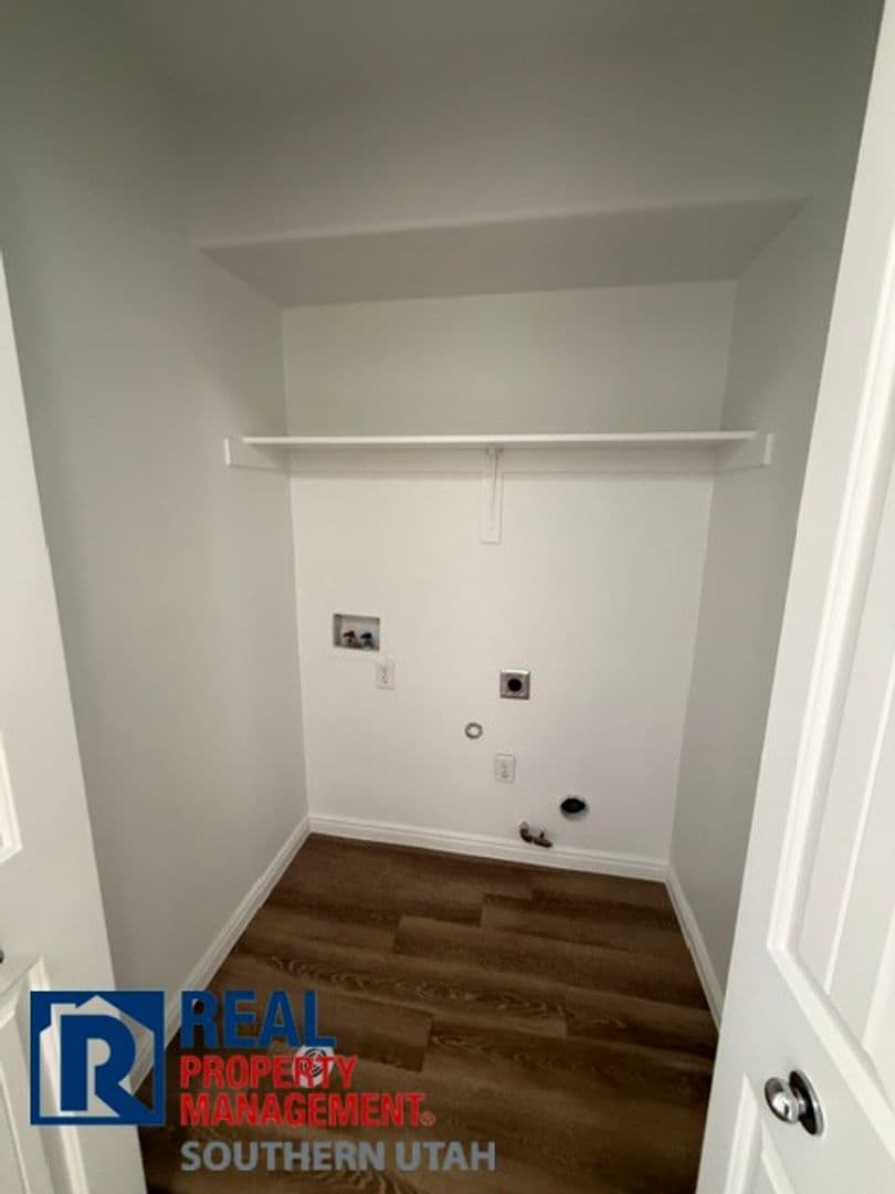 794 N 195 W 13 of 16