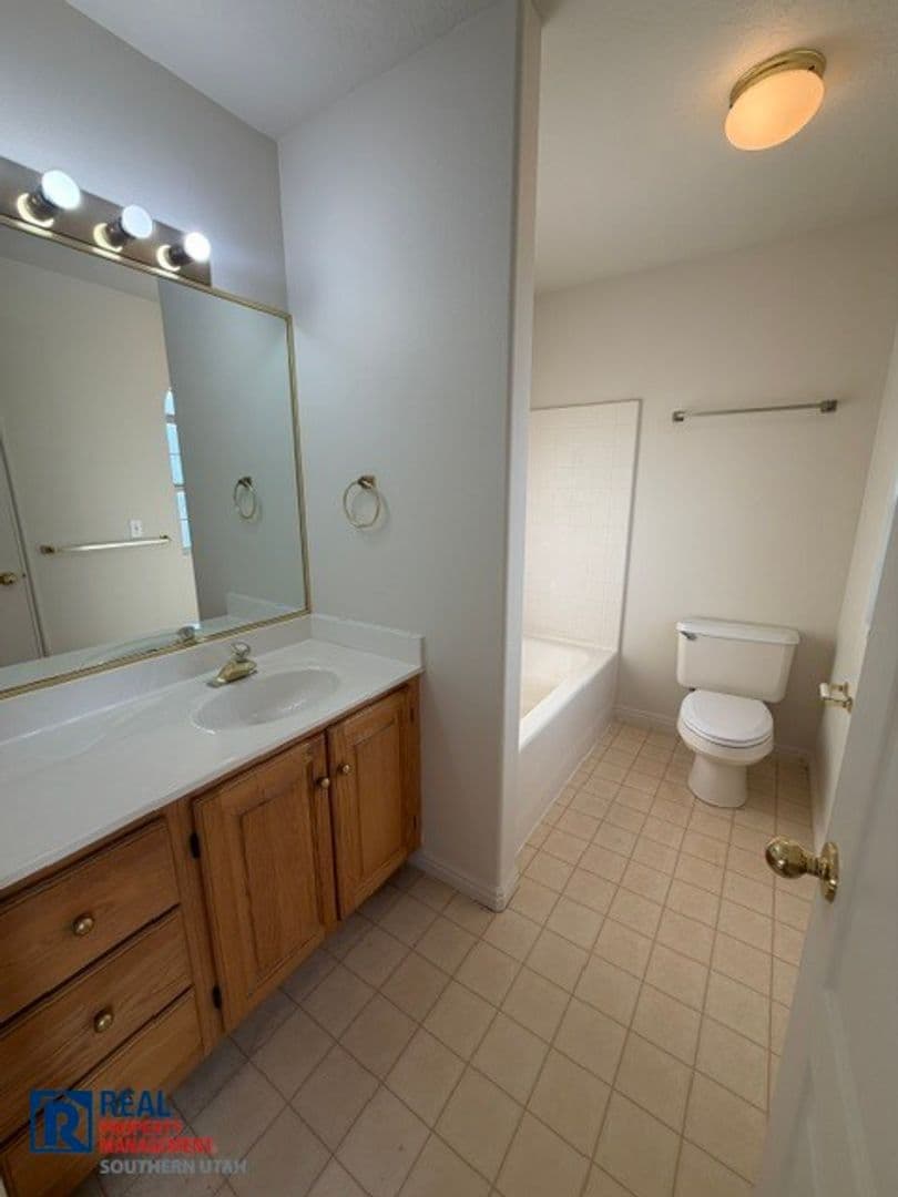 1115 N. 1570 W. #39 10 of 17