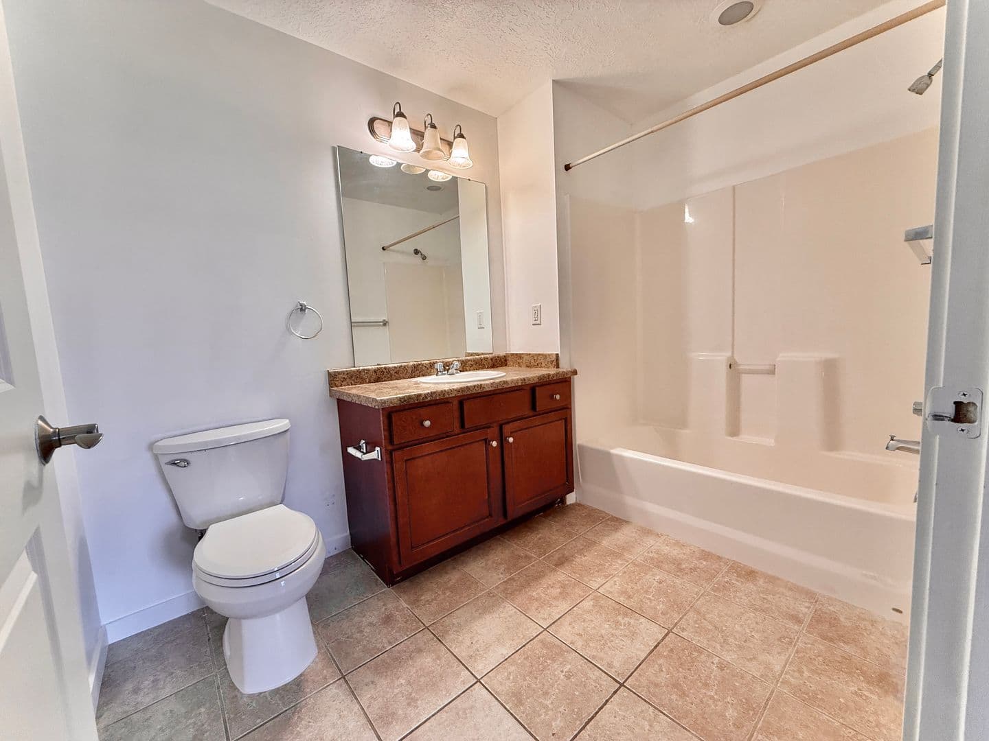 2150 S Main St #308 11 of 18