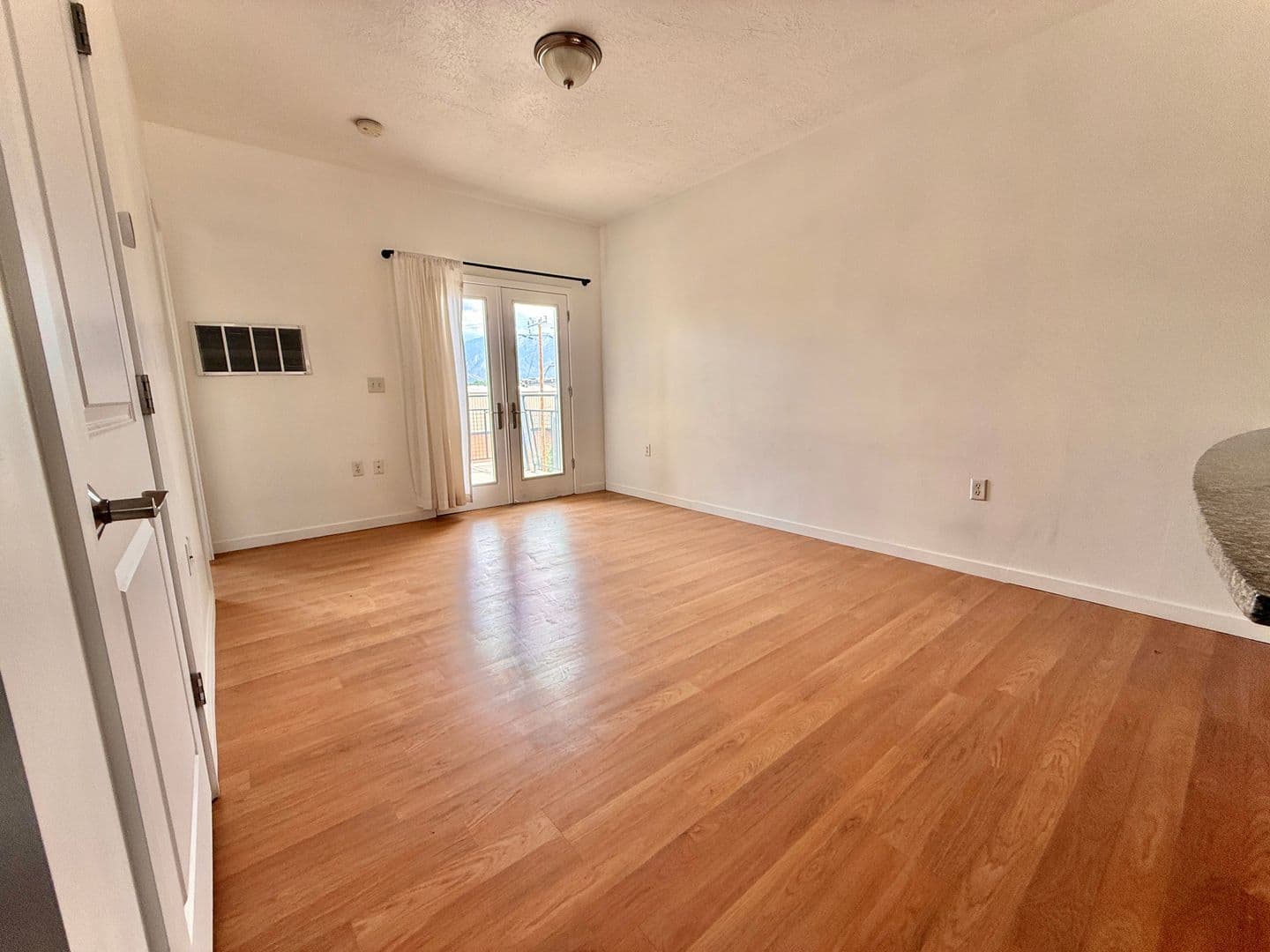 2150 S Main St #308 6 of 18