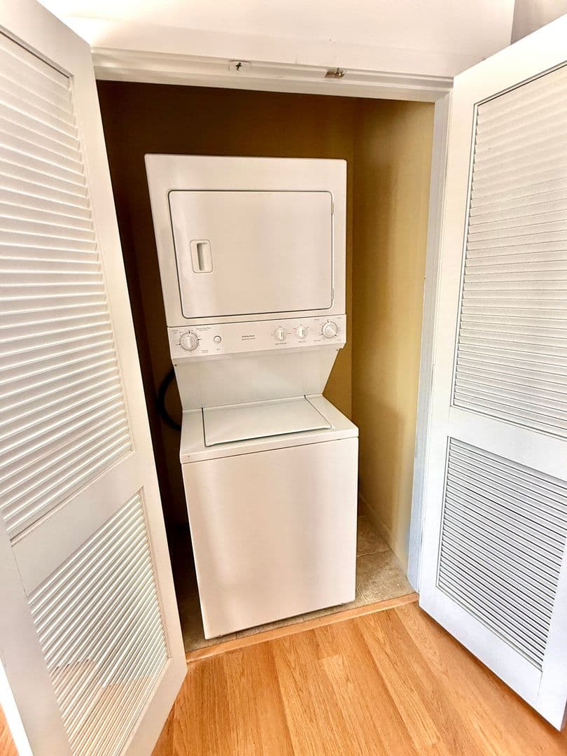 2150 S Main St #308 14 of 18