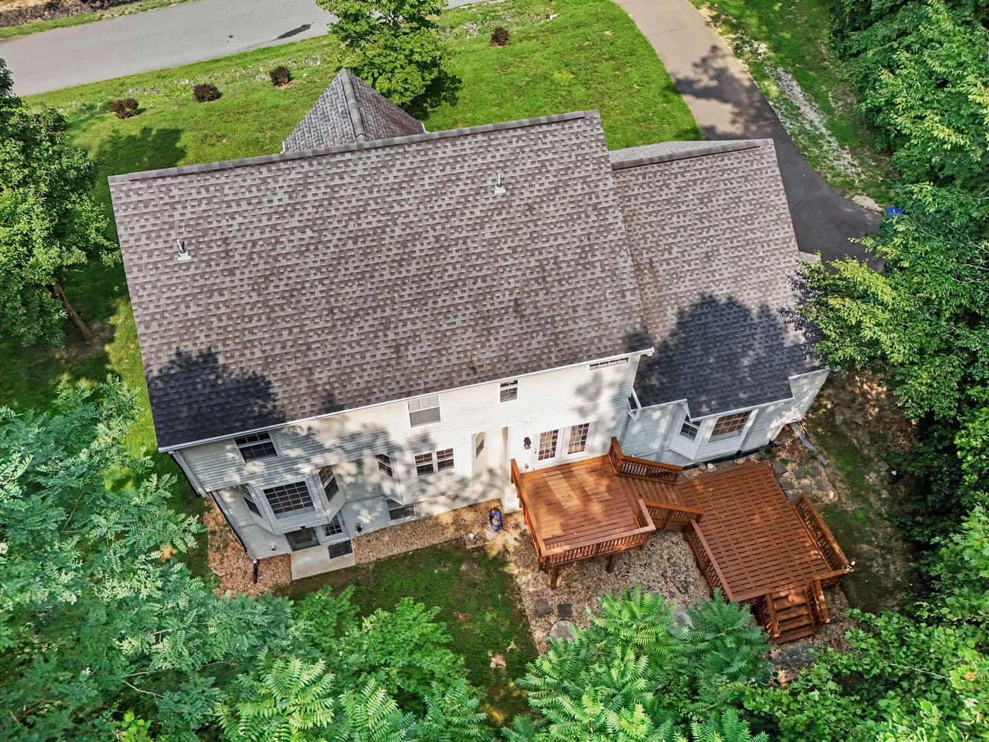 24 Crestwood Ln 29 of 38