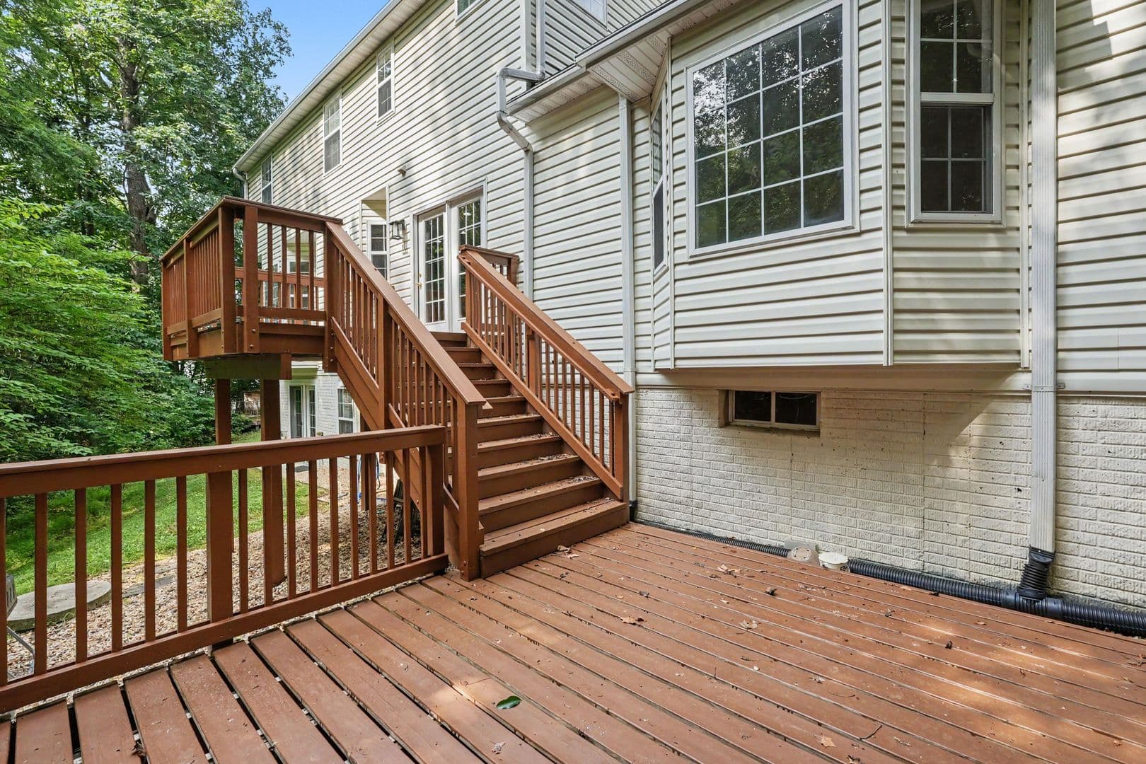 24 Crestwood Ln 2 of 38