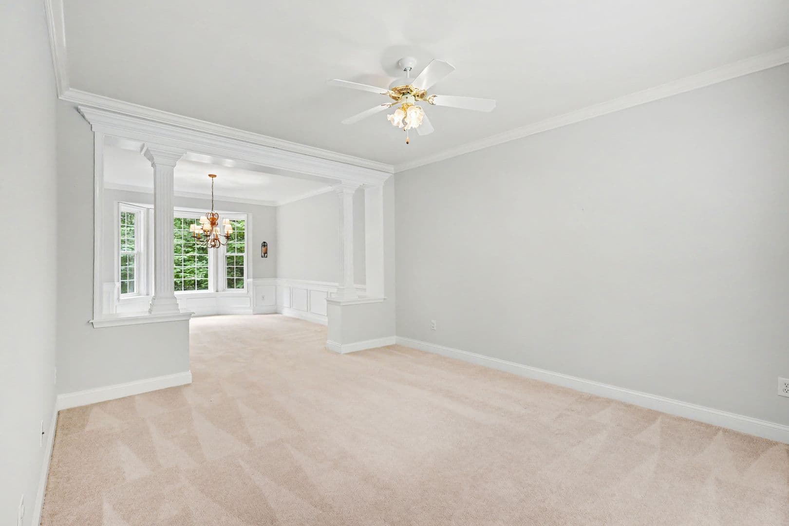 24 Crestwood Ln 12 of 38