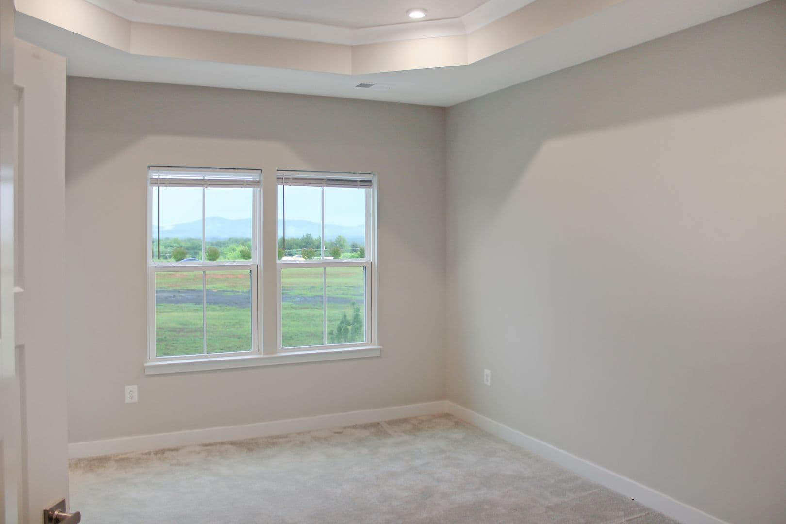 Lockwood Dr 2061 17 of 28