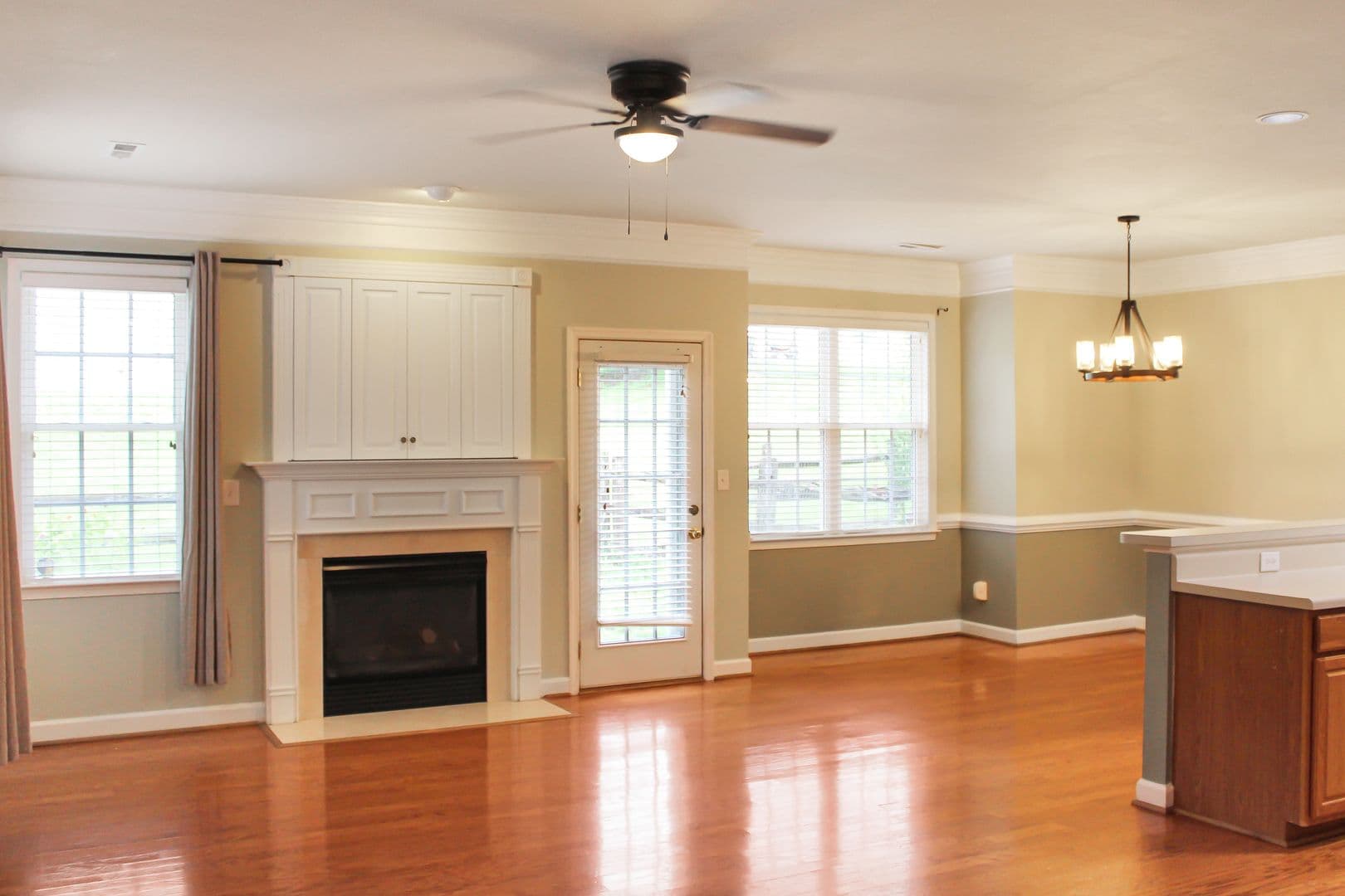 Bristlecone Ln 1054 3 of 22