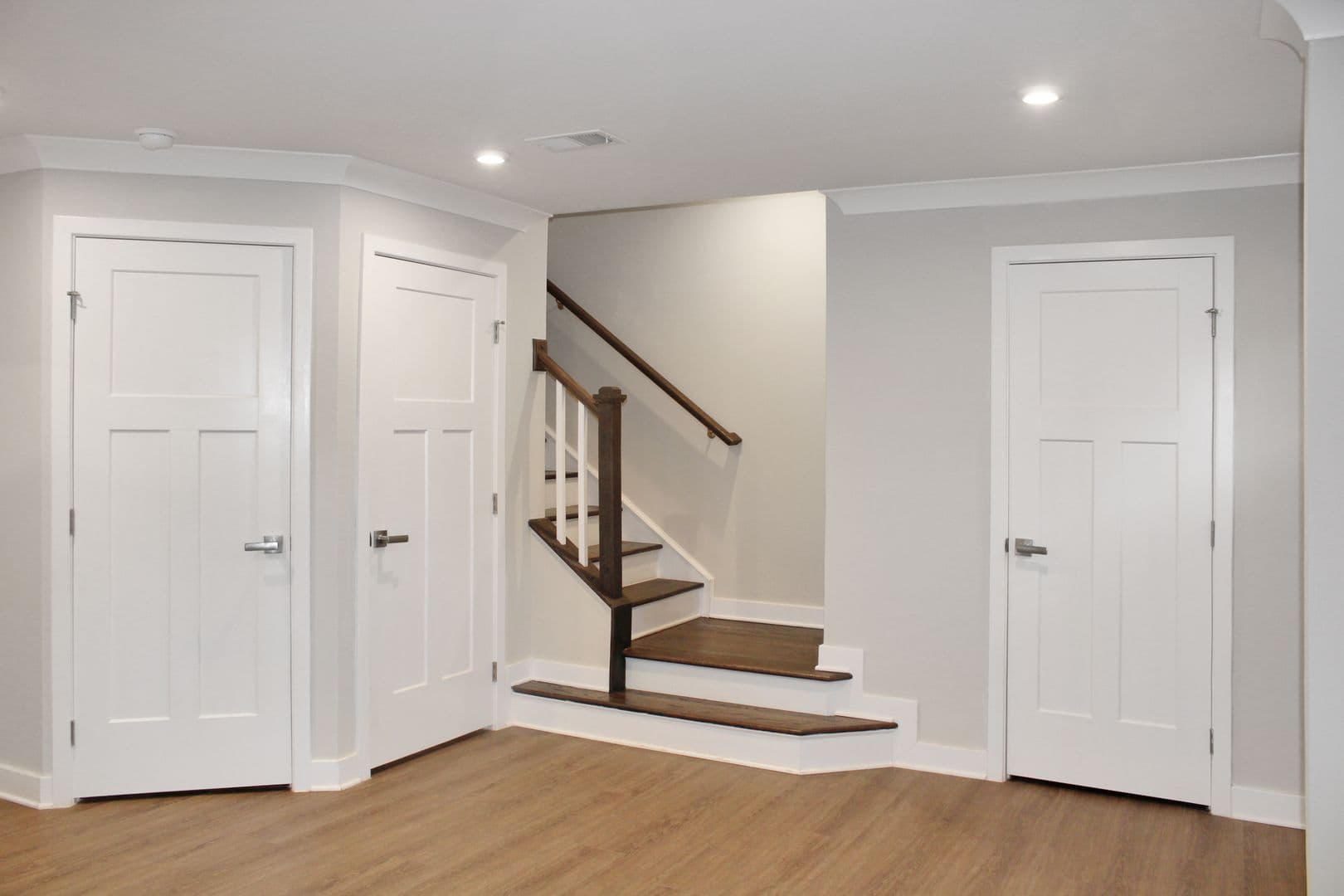 Lockwood Dr 2061 5 of 28