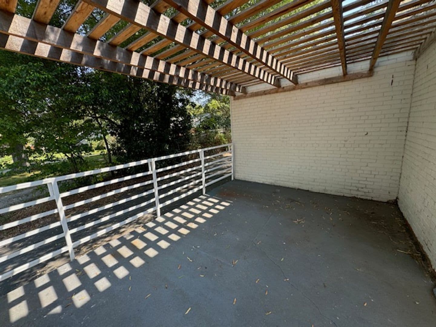 604 E. Iredell Avenue 18 of 19